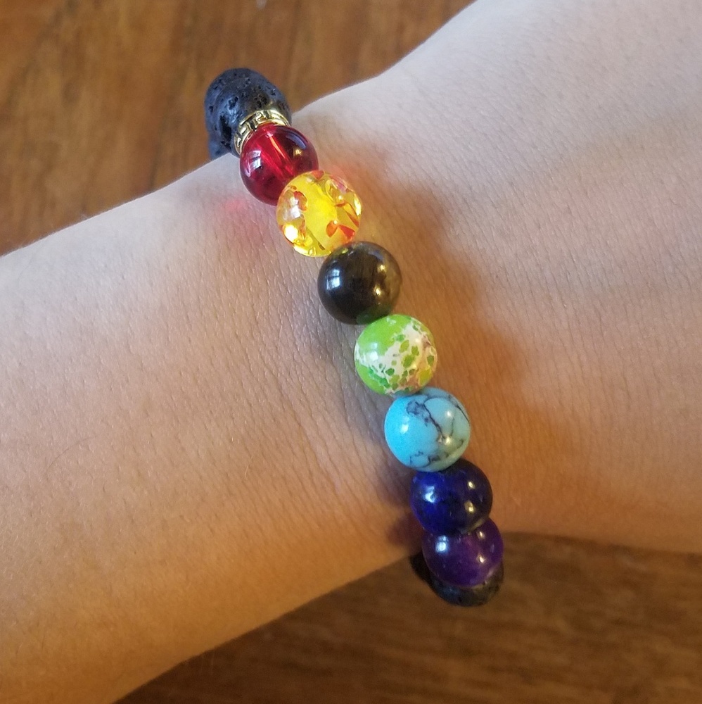 New 7 Chakra Beaded Lava Rock Rainbow Bracelet - Picture 4 of 6